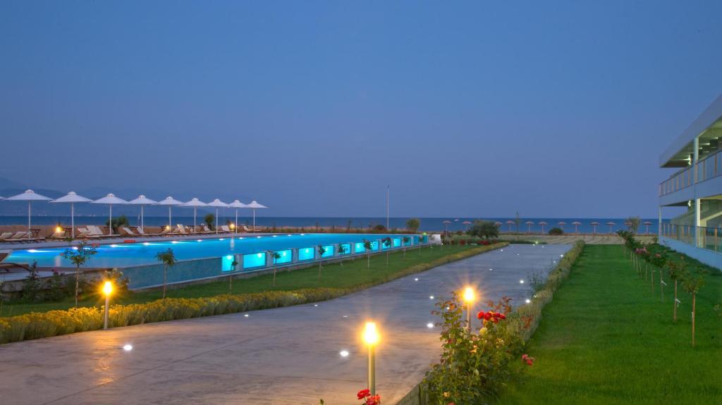 Buca Beach Resort Messíni Exteriör bild