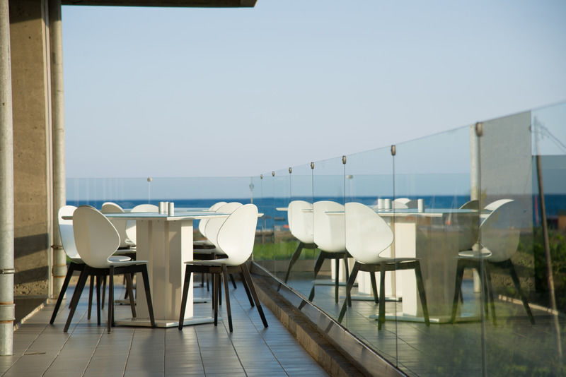 Buca Beach Resort Messíni Exteriör bild